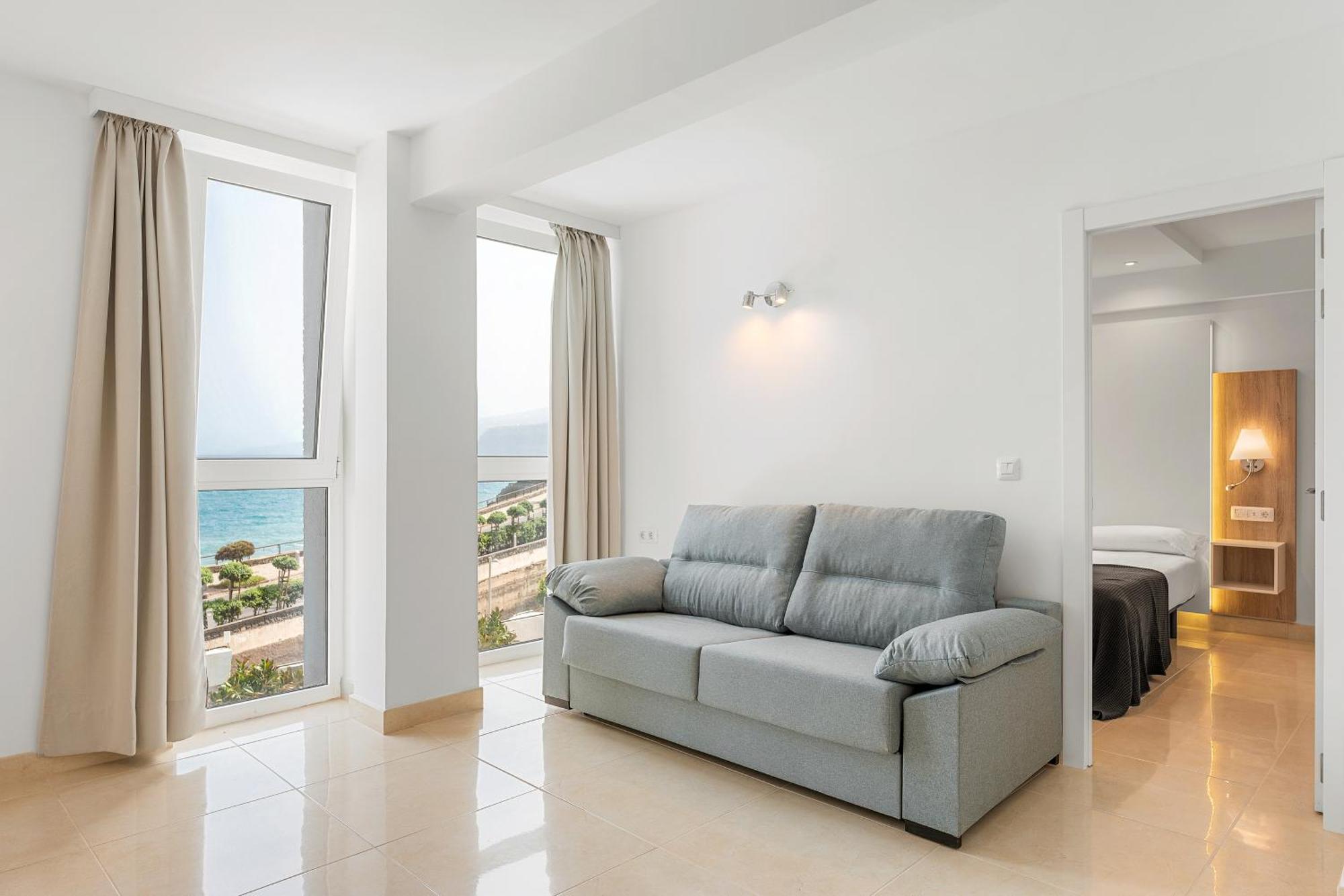 Ocean Vistas 24 Hotel 4*